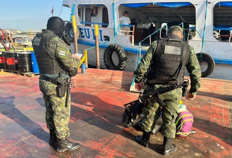 Batalhão Ambiental da PM apreende carne de jacaré e pescado durante período de defeso, em Santana