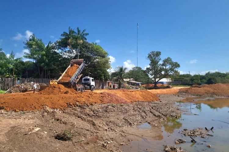 Governo do Amapá intensifica obras de terraplenagem do Complexo do Aturiá, em Macapá