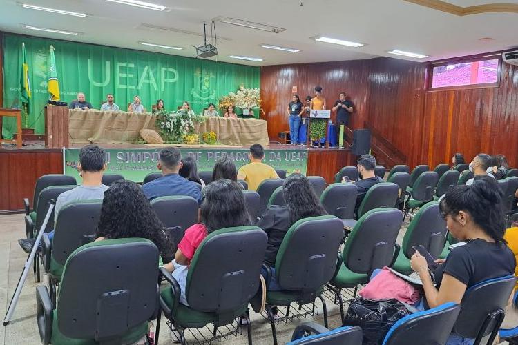 Ueap debate práticas pedagógicas sobre a educação básica e o ensino superior na Amazônia