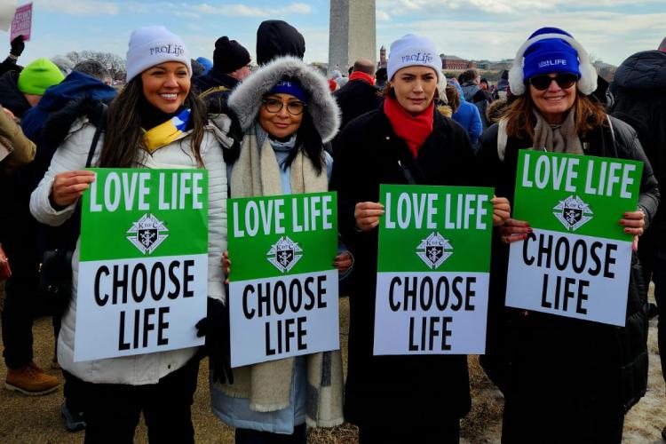 Silvia Waiãpi faz balanço da marcha contra aborto nos EUA. 