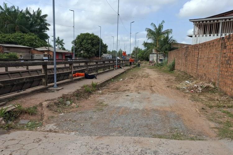 Defesa Civil Municipal realiza ações preventivas no canal do Paraíso para evitar alagamentos