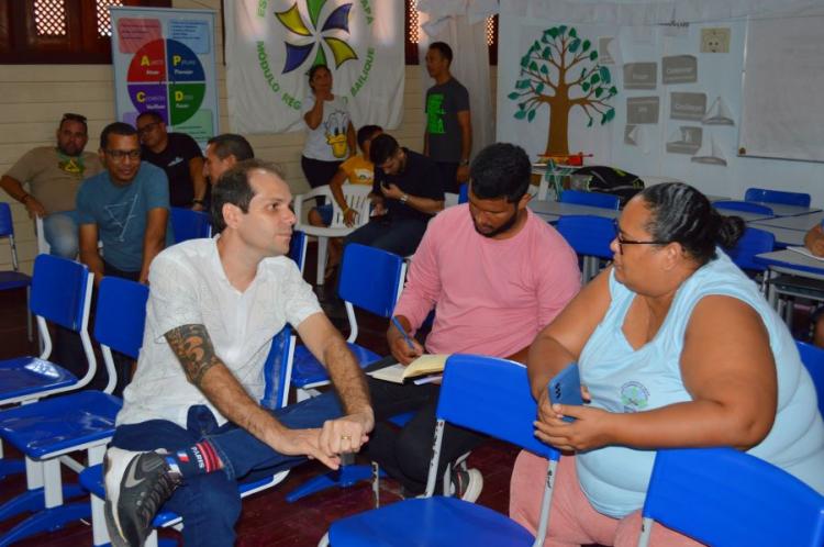 Governo do Amapá reúne comunidade para dialogar sobre projeto da nova Escola Bosque do Bailique