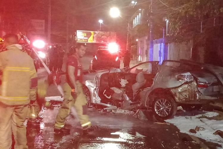 Acidente de trânsito no bairro Jardim Marco Zero deixa três jovens gravemente feridos