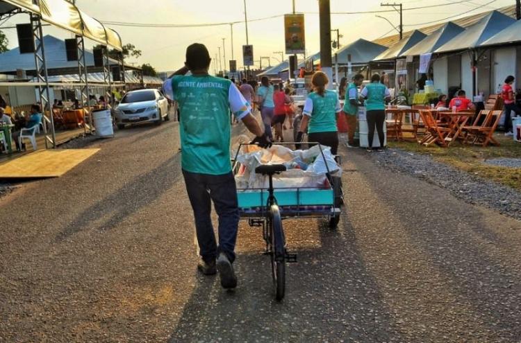 Com incentivo à educação ambiental, Governo do Estado realiza coleta seletiva de resíduos sólidos durante a 53ª Expofeira do Amapá